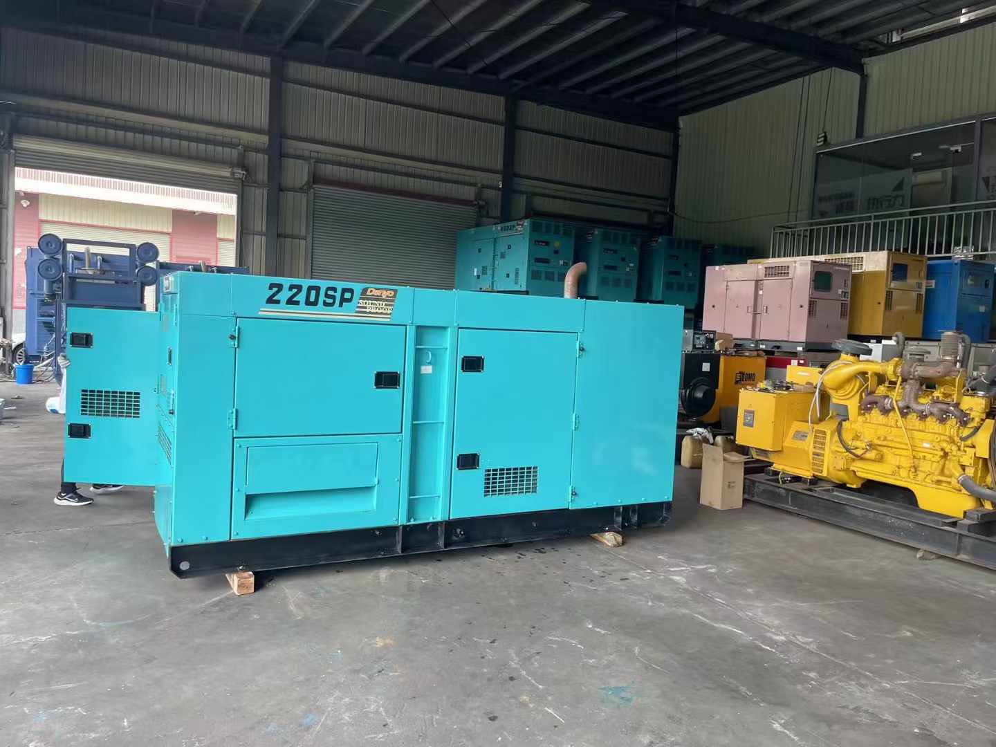 宏伟800kW 柴油发电机的输出电流波动范围是多少？