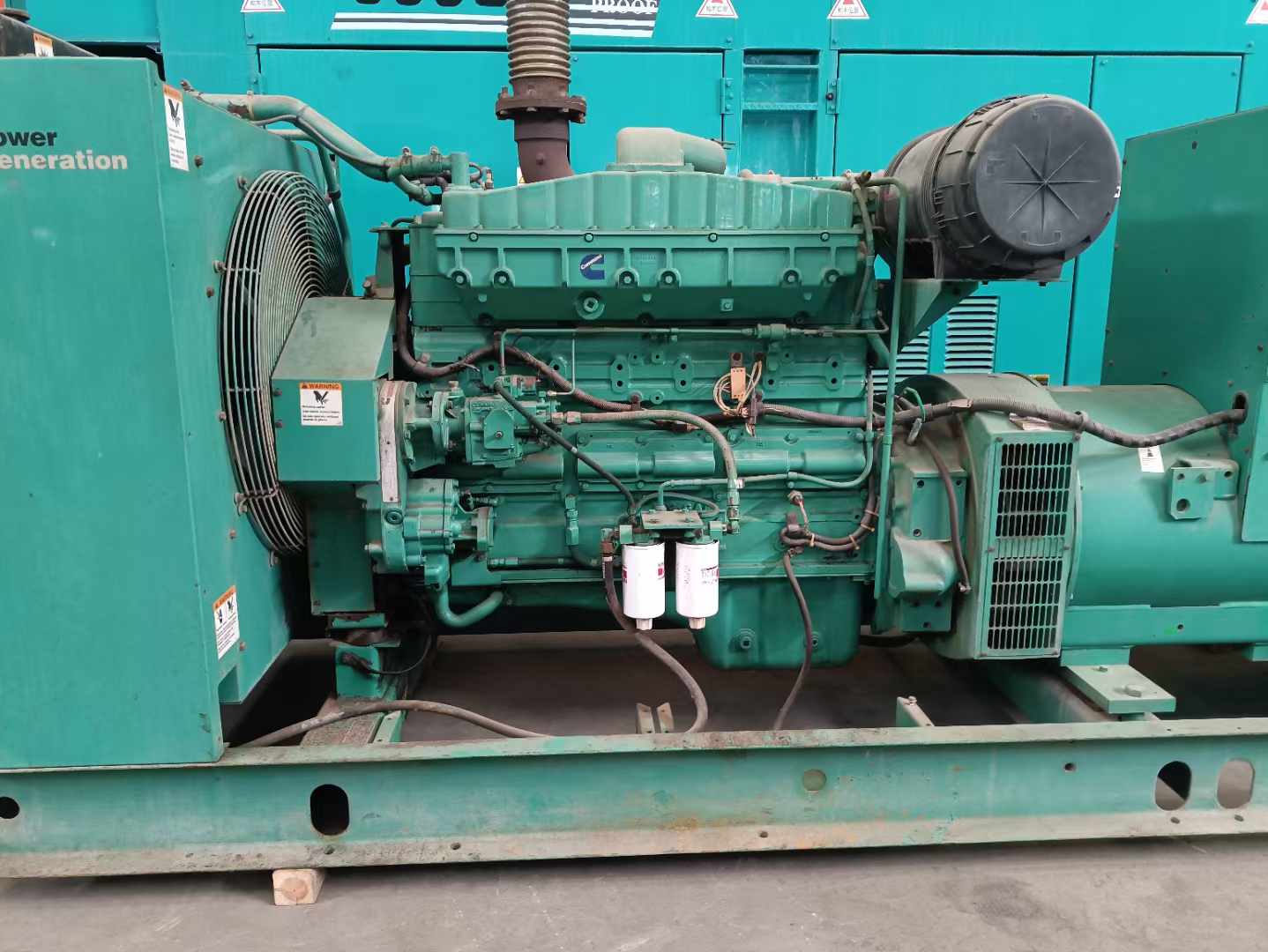 宏伟过载会对 600kW 柴油发电机组造成哪些损害？